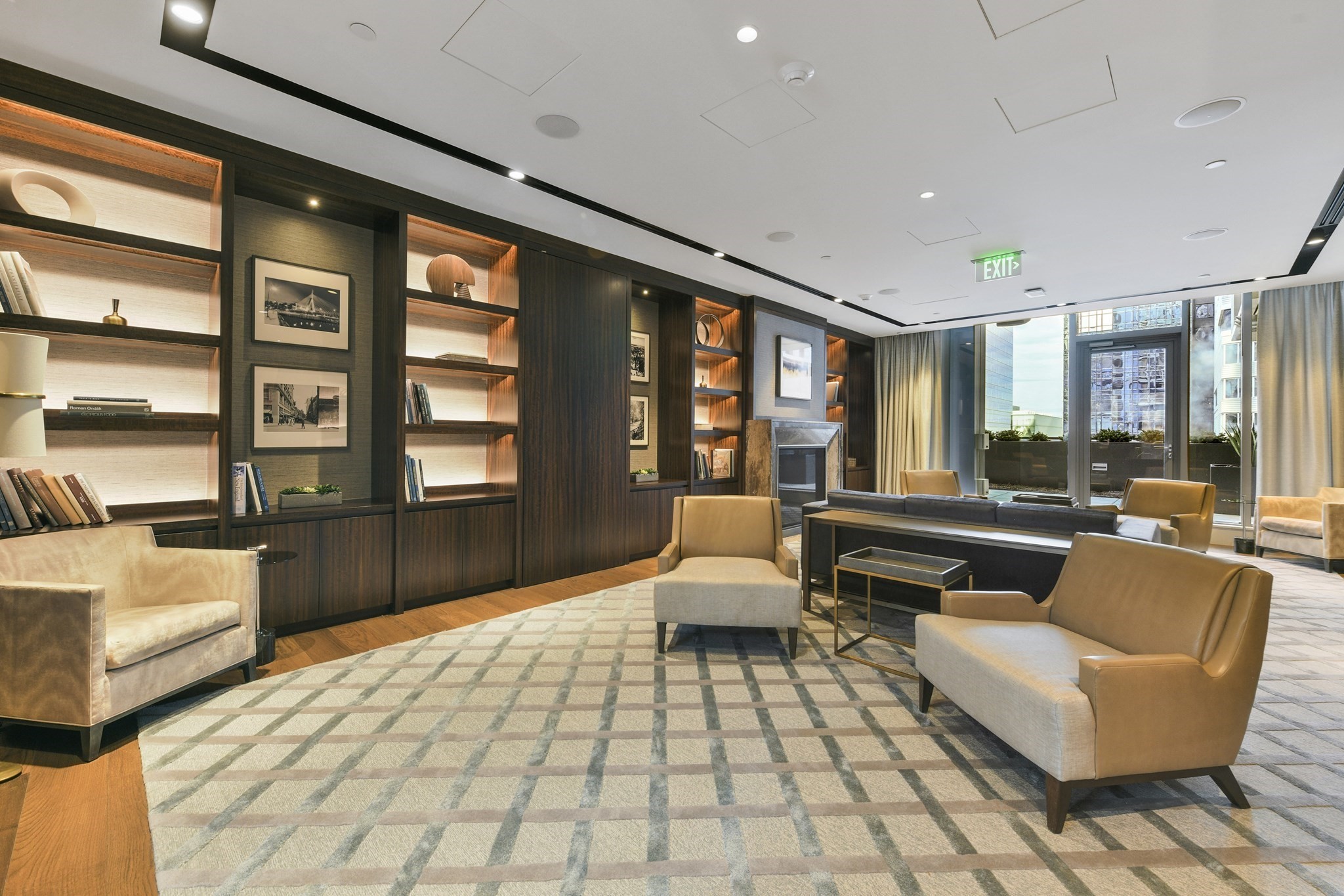 135 Seaport Blvd # 1503 Property Photo 26
