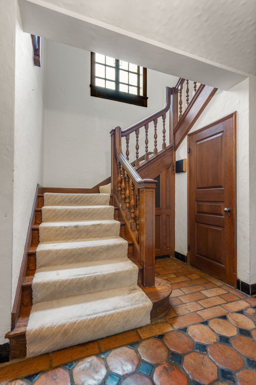 180 Ivy St Property Photo 15