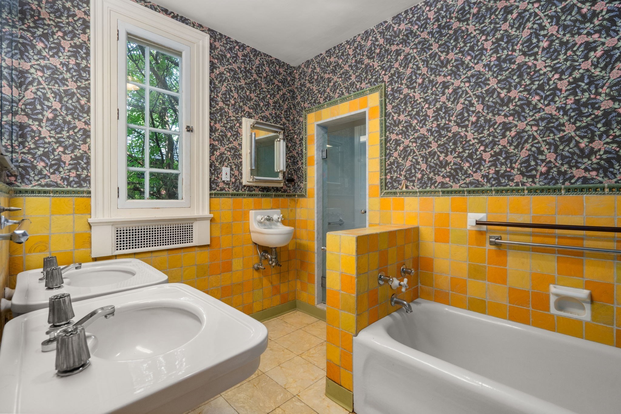 180 Ivy St Property Photo 25