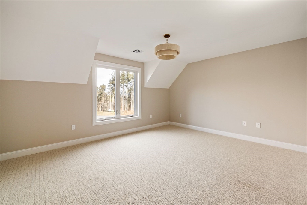 10 Lorenzo Drive Property Photo 34