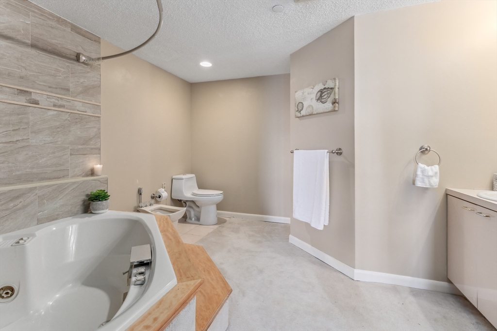 65 Lake Avenue # 1008 Property Photo 15