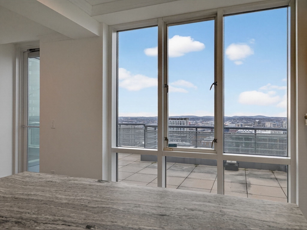 1 Nassau St # 2207 Property Photo 13