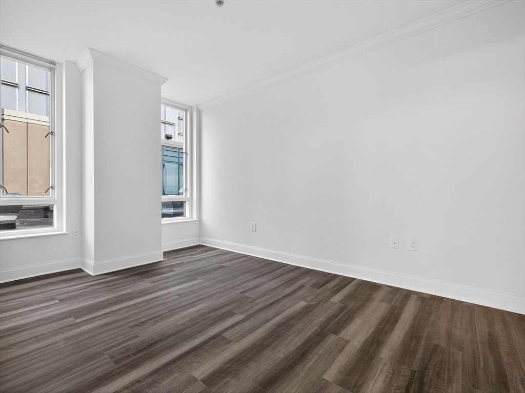 1 Nassau St # 2207 Property Photo 23