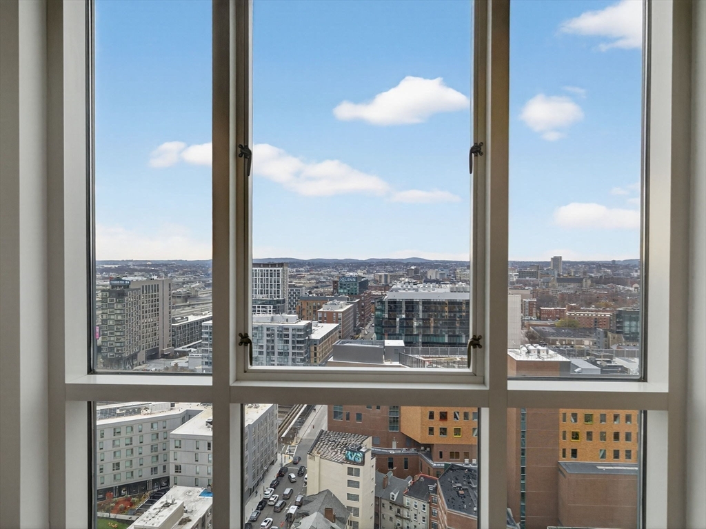 1 Nassau St # 2207 Property Photo 27
