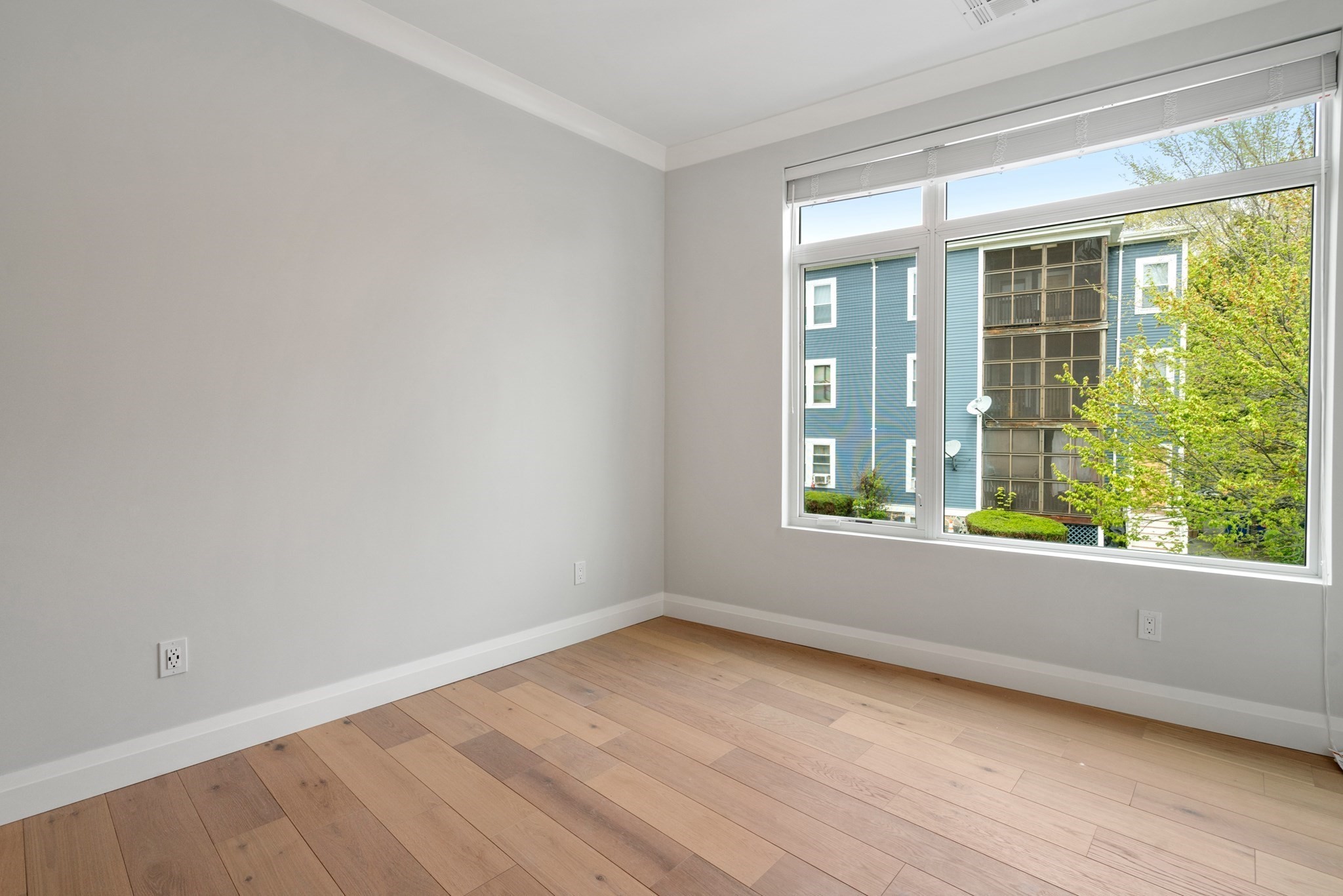 142 Pleasant Street Property Photo 8