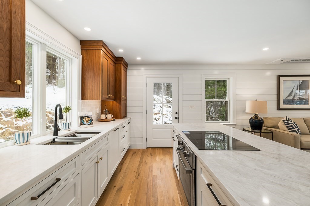 5 Samoset Rd # B Property Photo 8