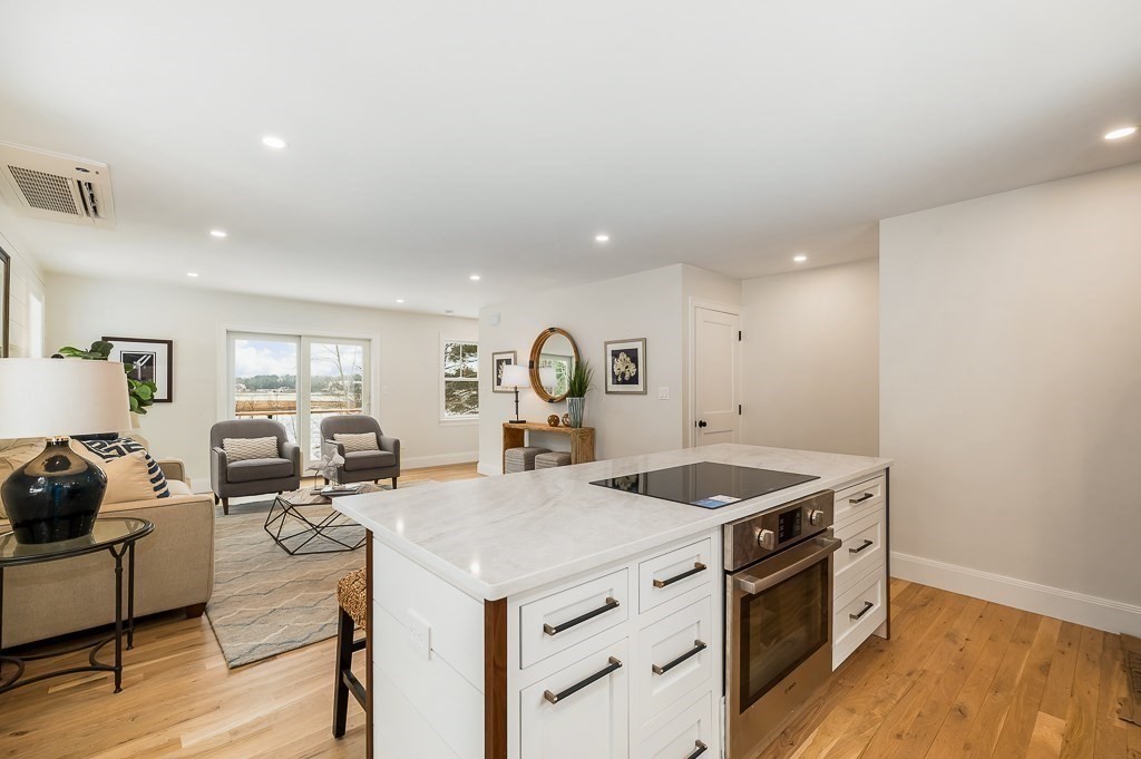 5 Samoset Rd # B Property Photo 10