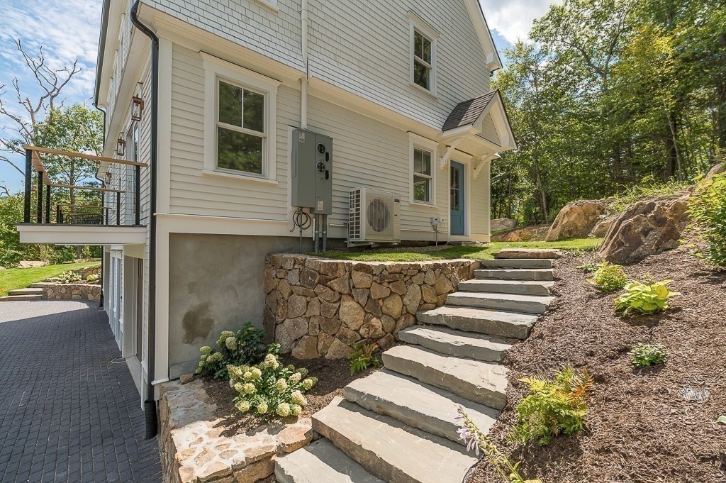 5 Samoset Rd # B Property Photo 18