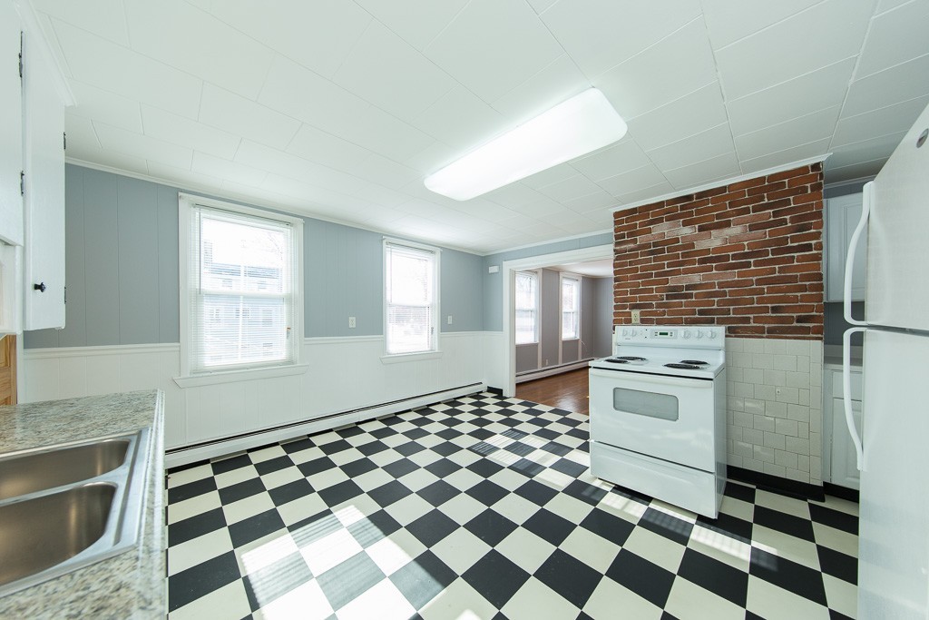 271 North Washington St # 1 Property Photo 7