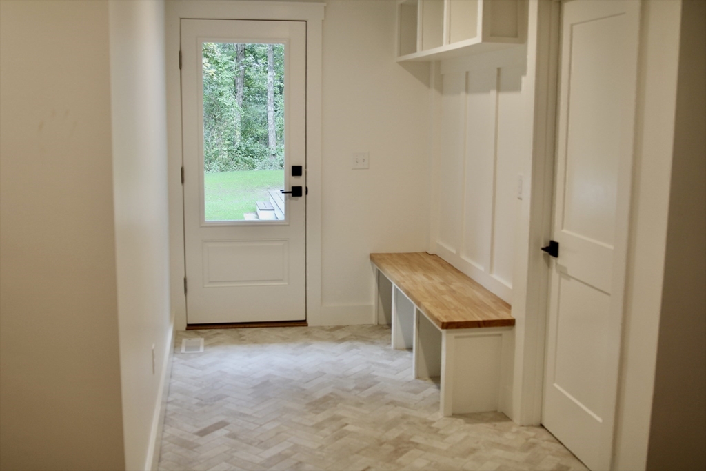 10 Popes Lane Property Photo 12