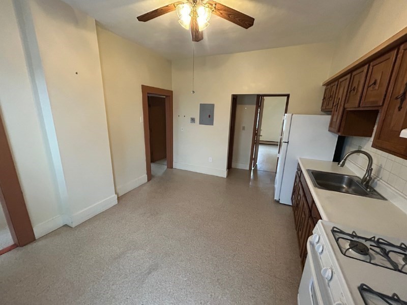 122a Spring Street # 3 Property Photo 3