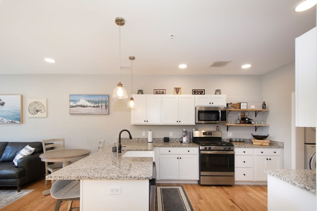 62 Mariners Way # 305 Property Photo 1