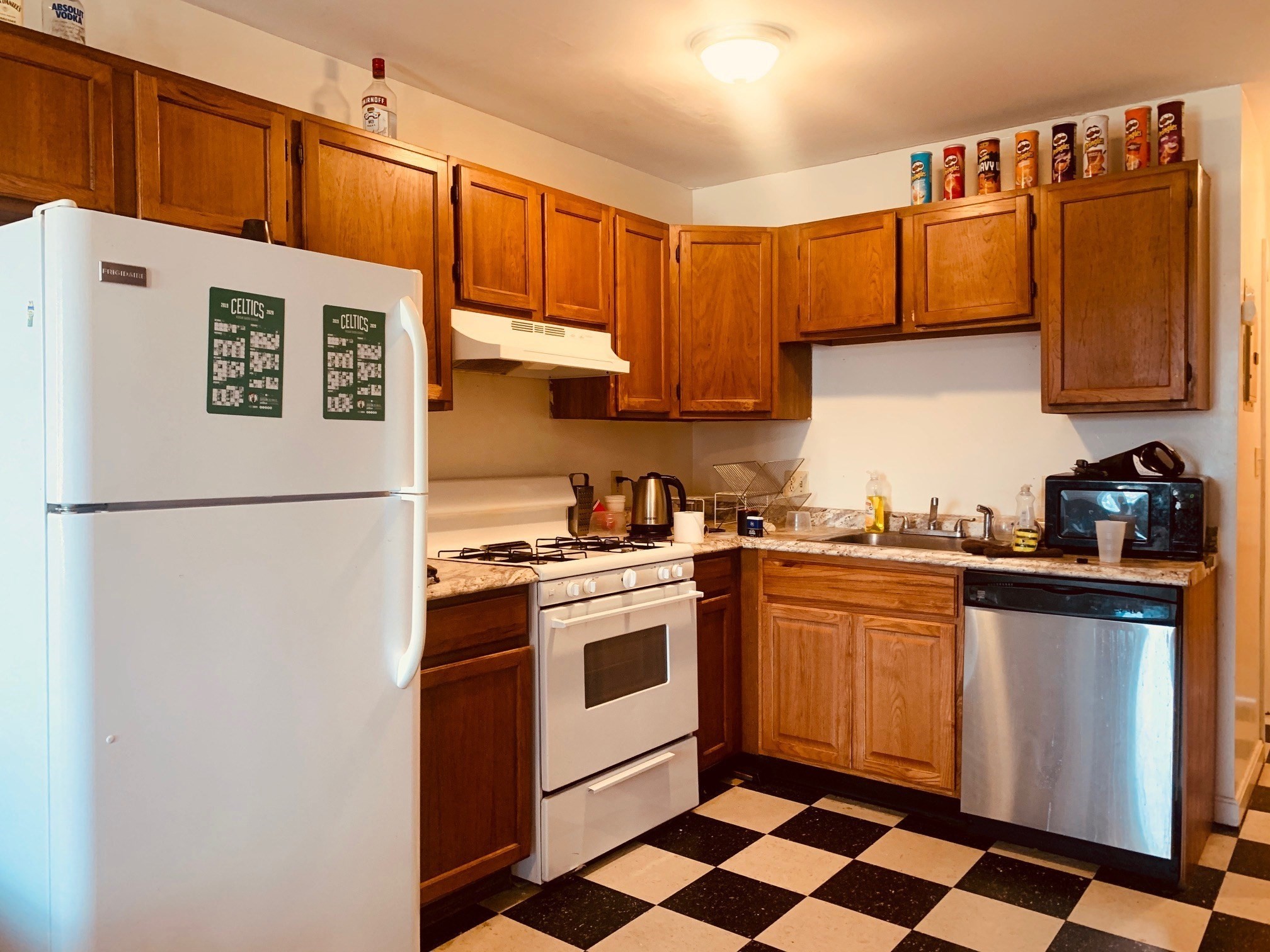 96 Hammond Street # 4 Property Photo 2