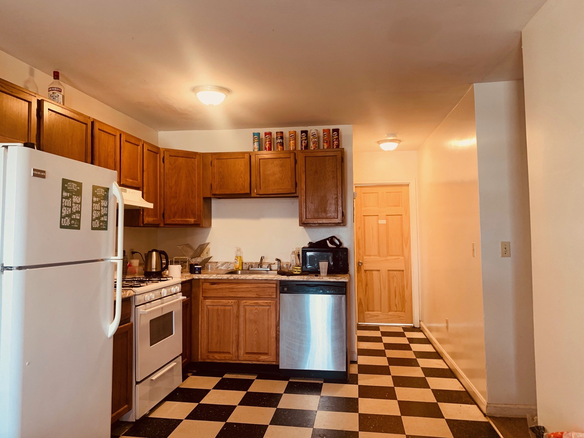 96 Hammond Street # 4 Property Photo 3