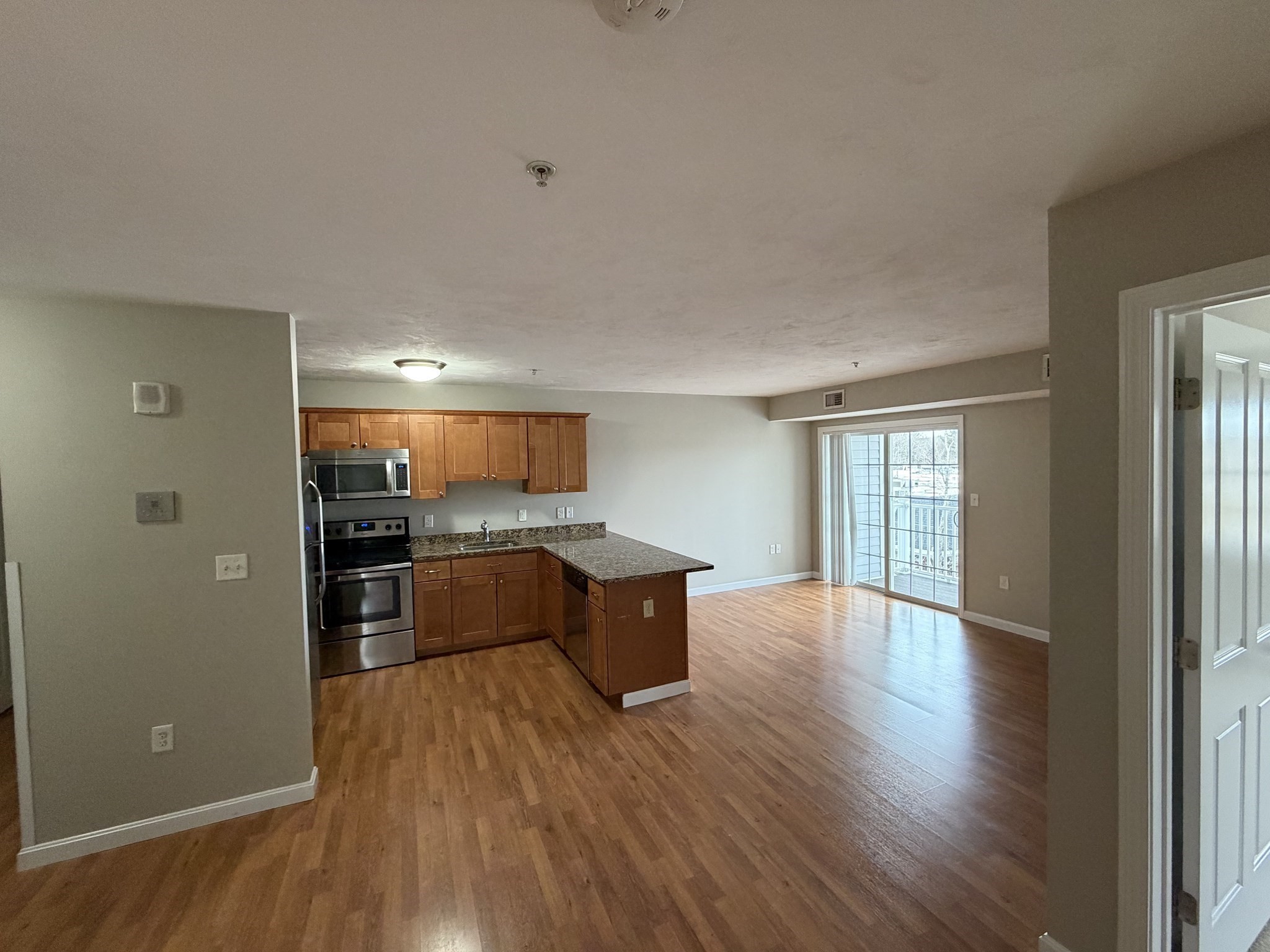 670 Bedford Street # 310 Property Photo 2