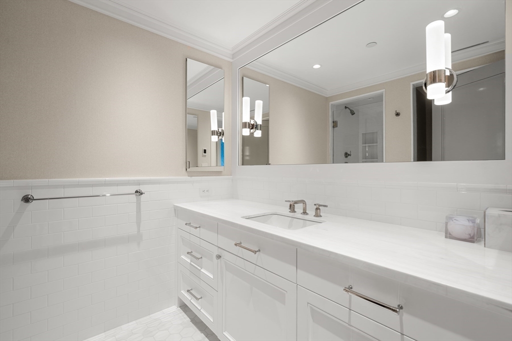 2 Commonwealth Avenue Property Photo 29