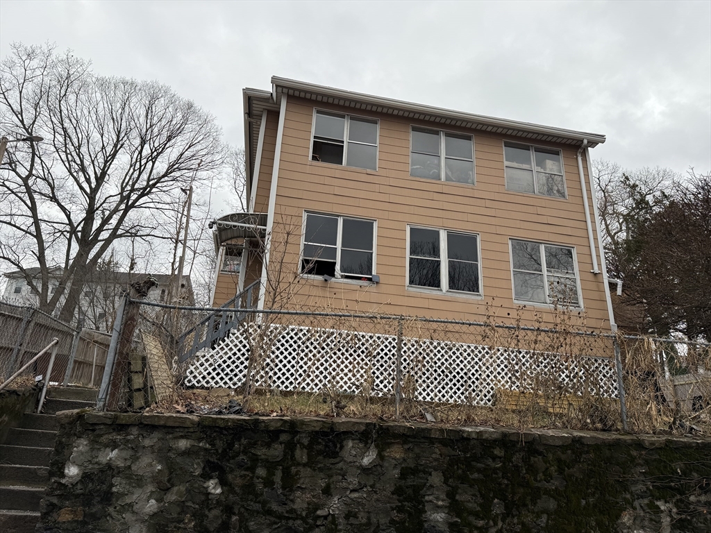 4 Maxwell Ct Property Photo 1