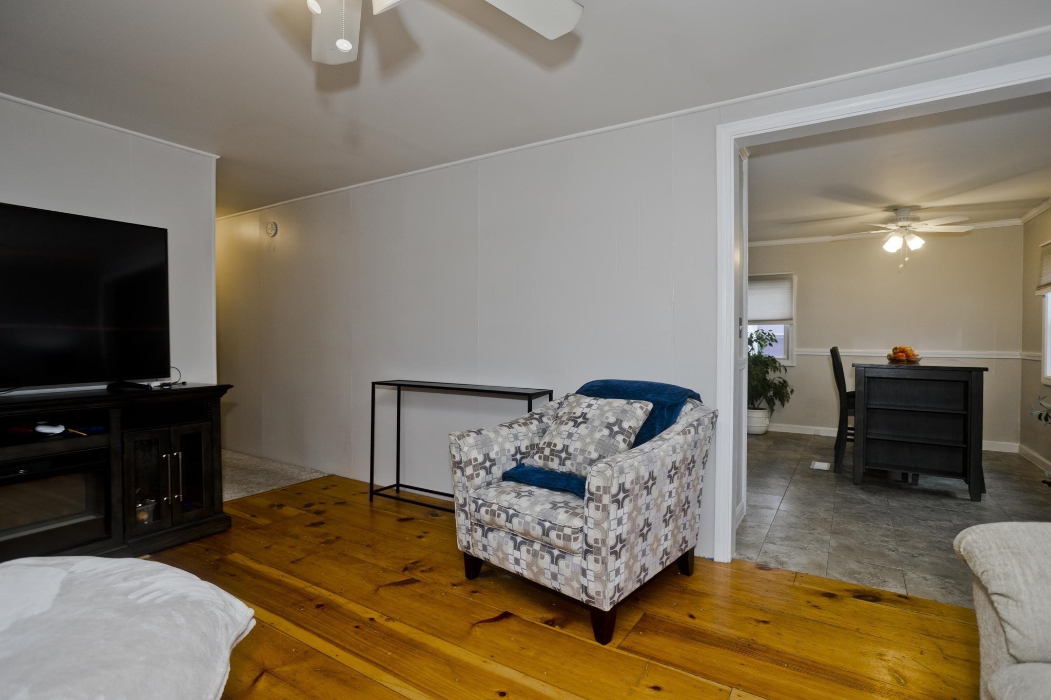 93 Grochmal Avenue # 12 Property Photo 12