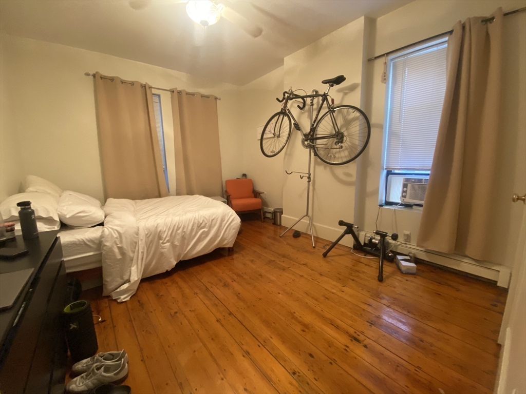 1675 Washington St # 1 Property Photo 6