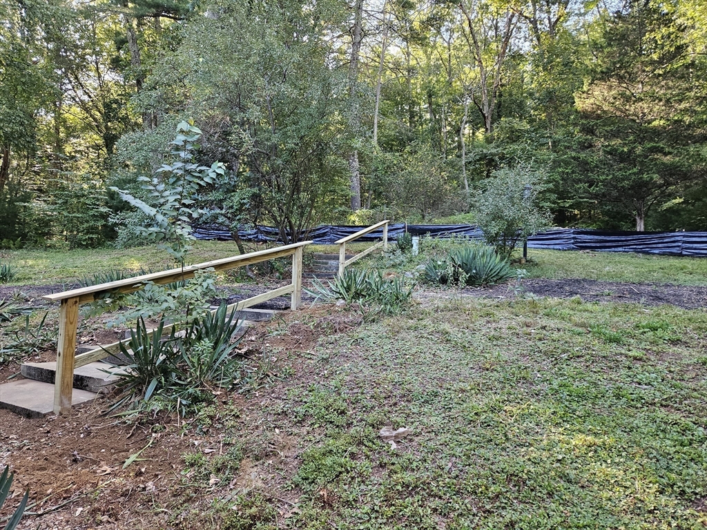 186 Spring St Property Photo 7