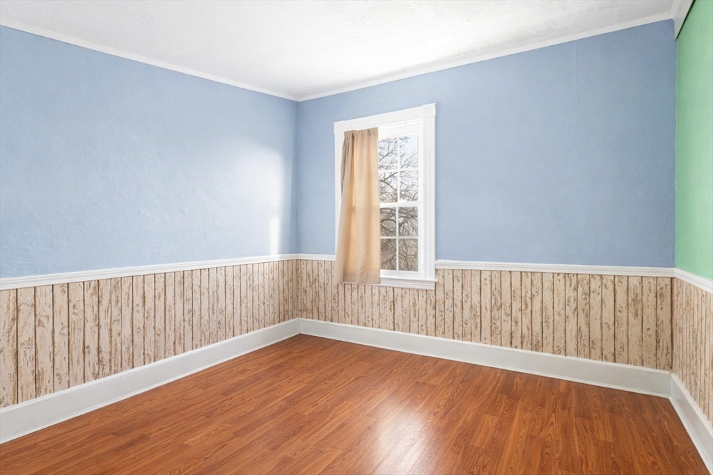 263 Summer St Property Photo 18