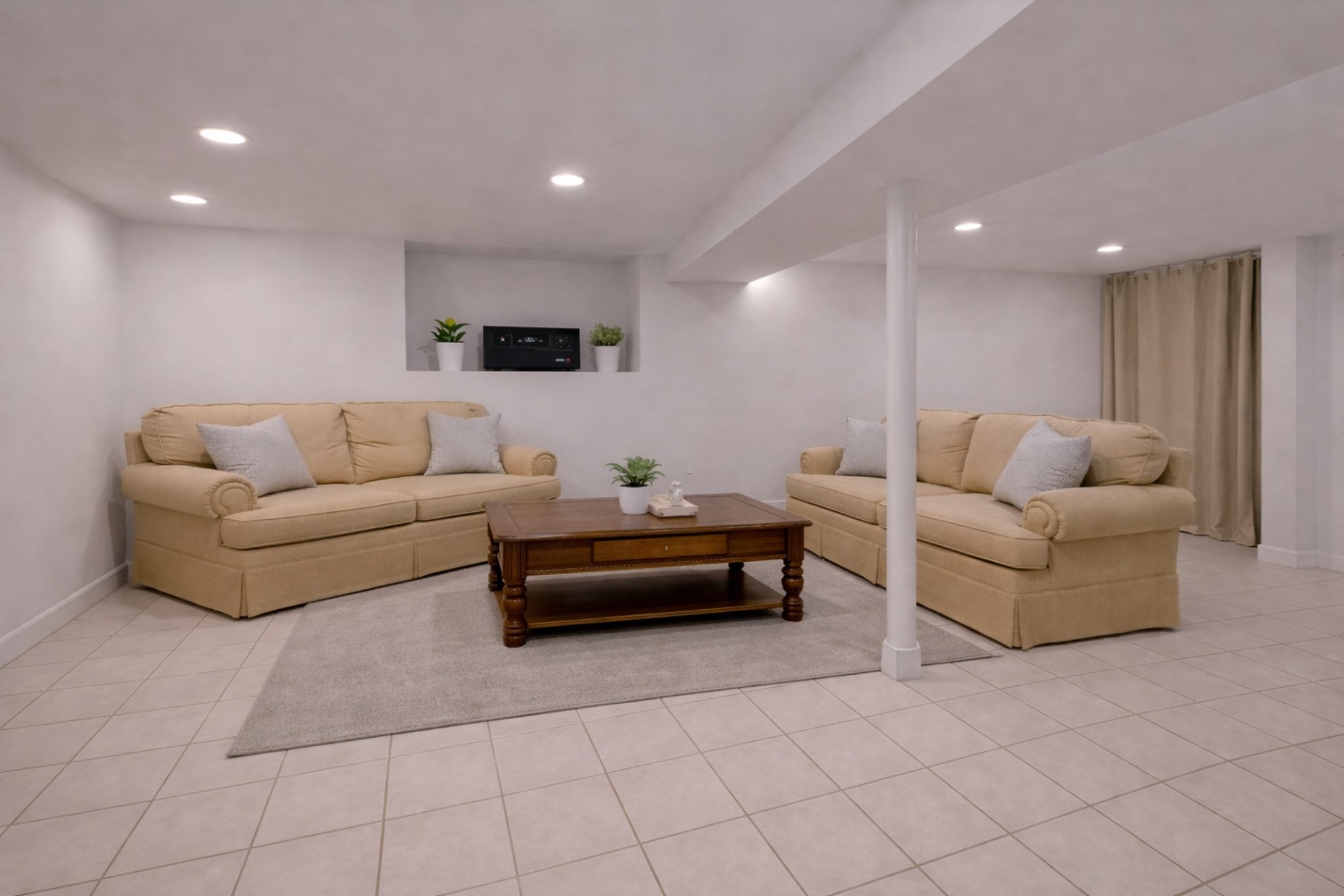 9 Medford # 1 Property Photo 6