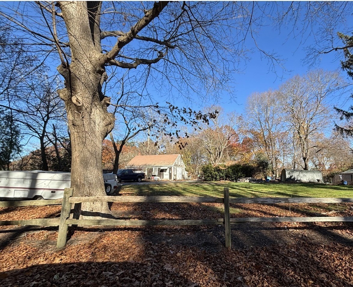 40 Landing Road Property Photo 1