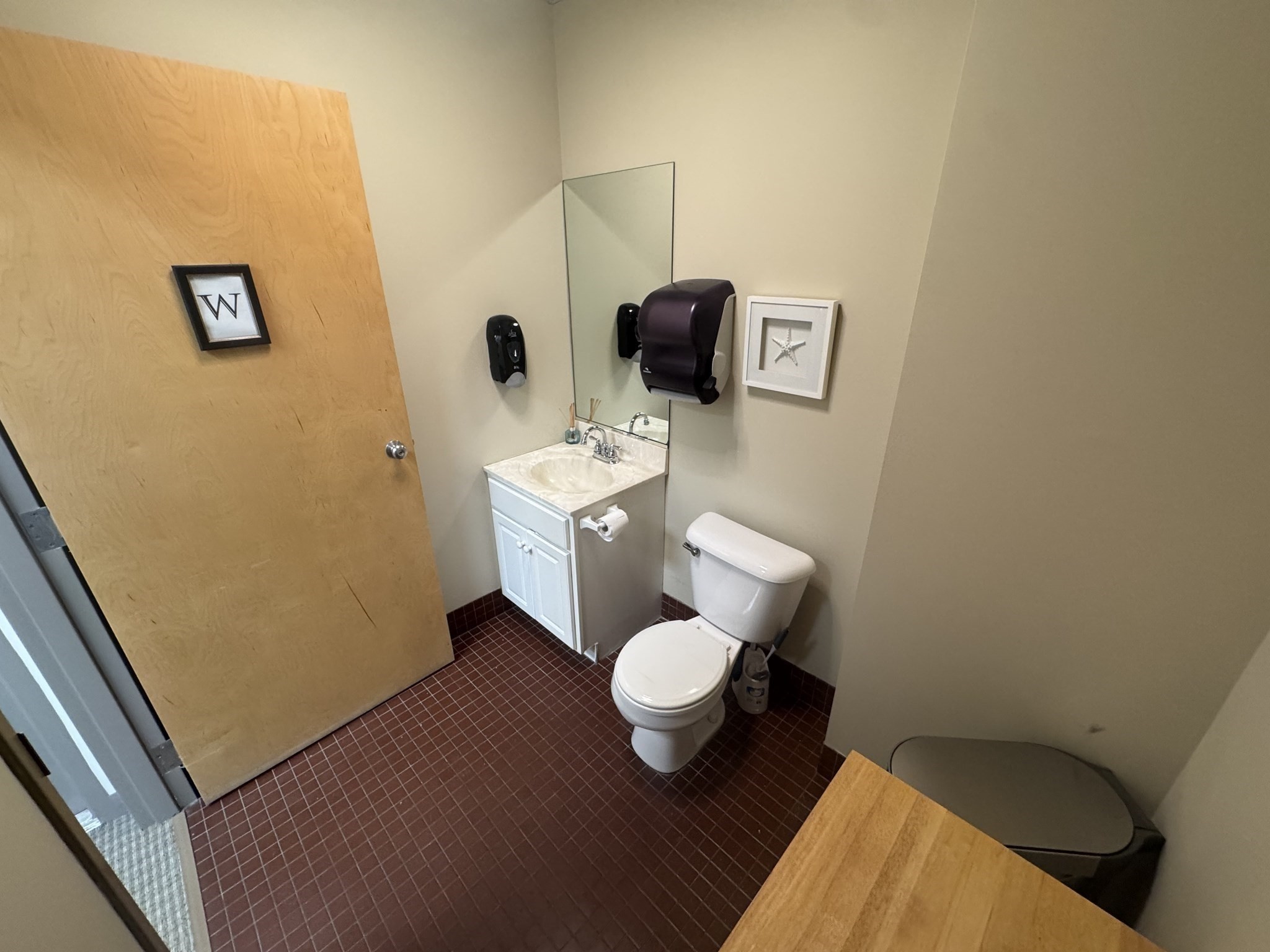 6 Resnik Road # 106 Property Photo 9