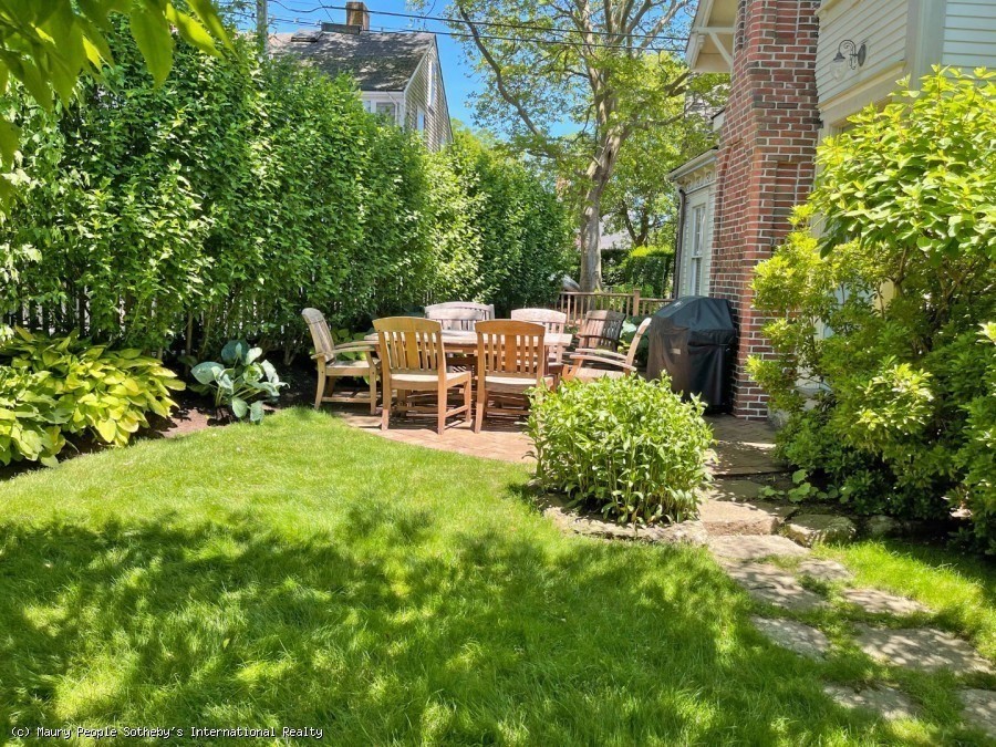 51 Fair St Property Photo 2