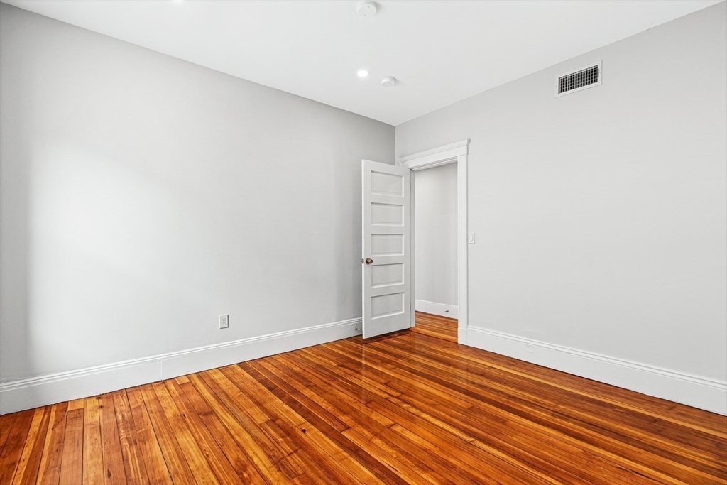79 Pleasant Street Property Photo 17