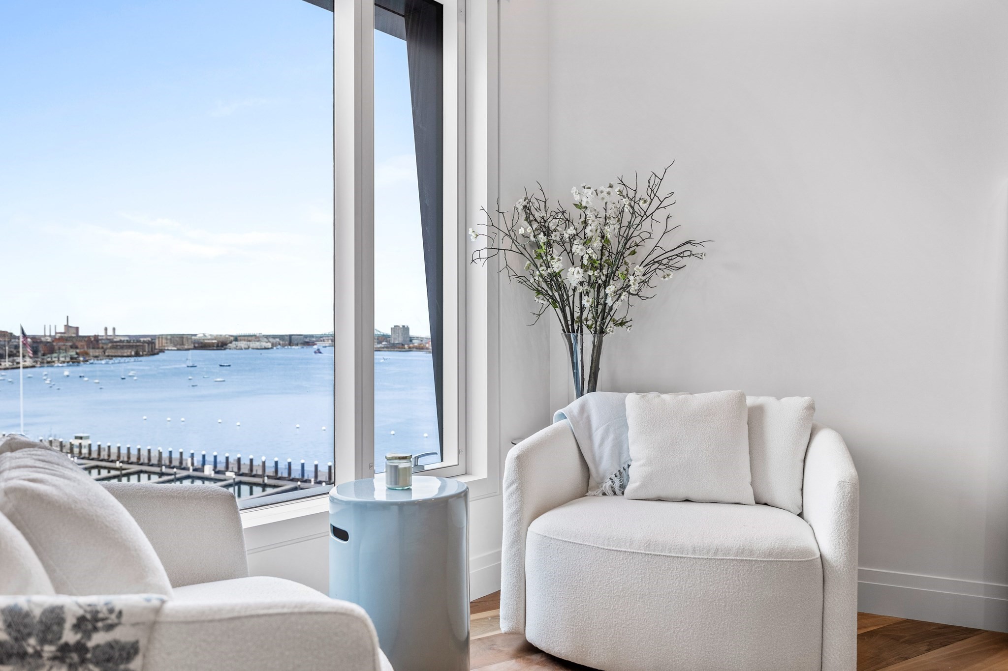 300 Pier 4 Blvd Property Photo 10