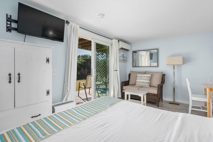 132 Shore Road # 7 Property Photo 12