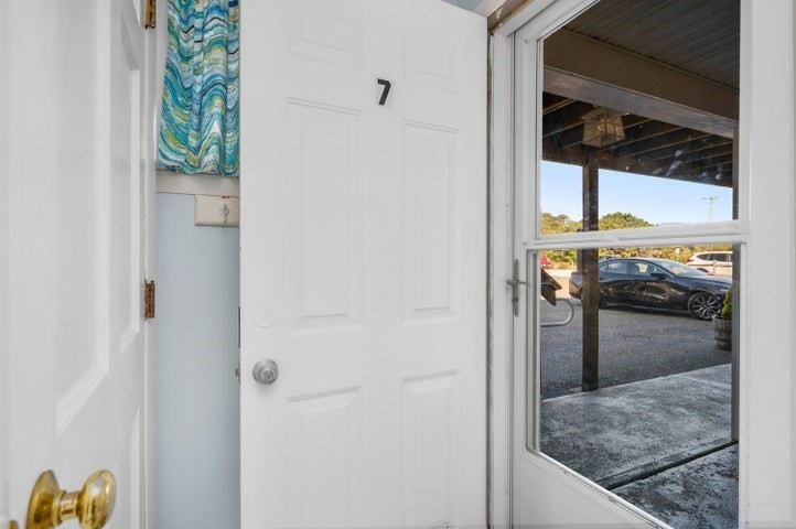 132 Shore Road # 7 Property Photo 18