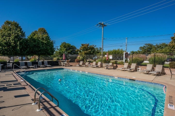 132 Shore Road # 7 Property Photo 19