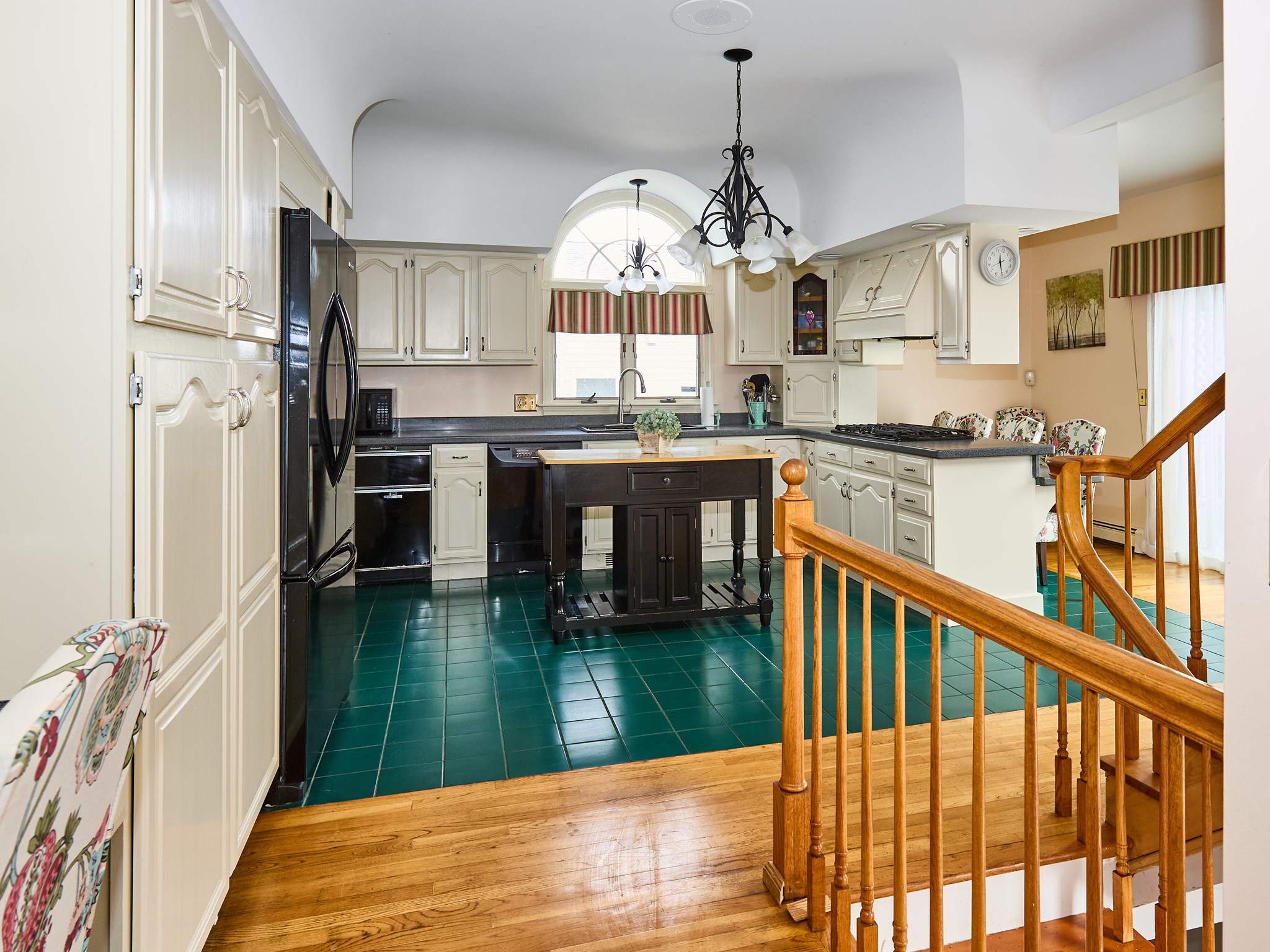 301 Madison Property Photo 15