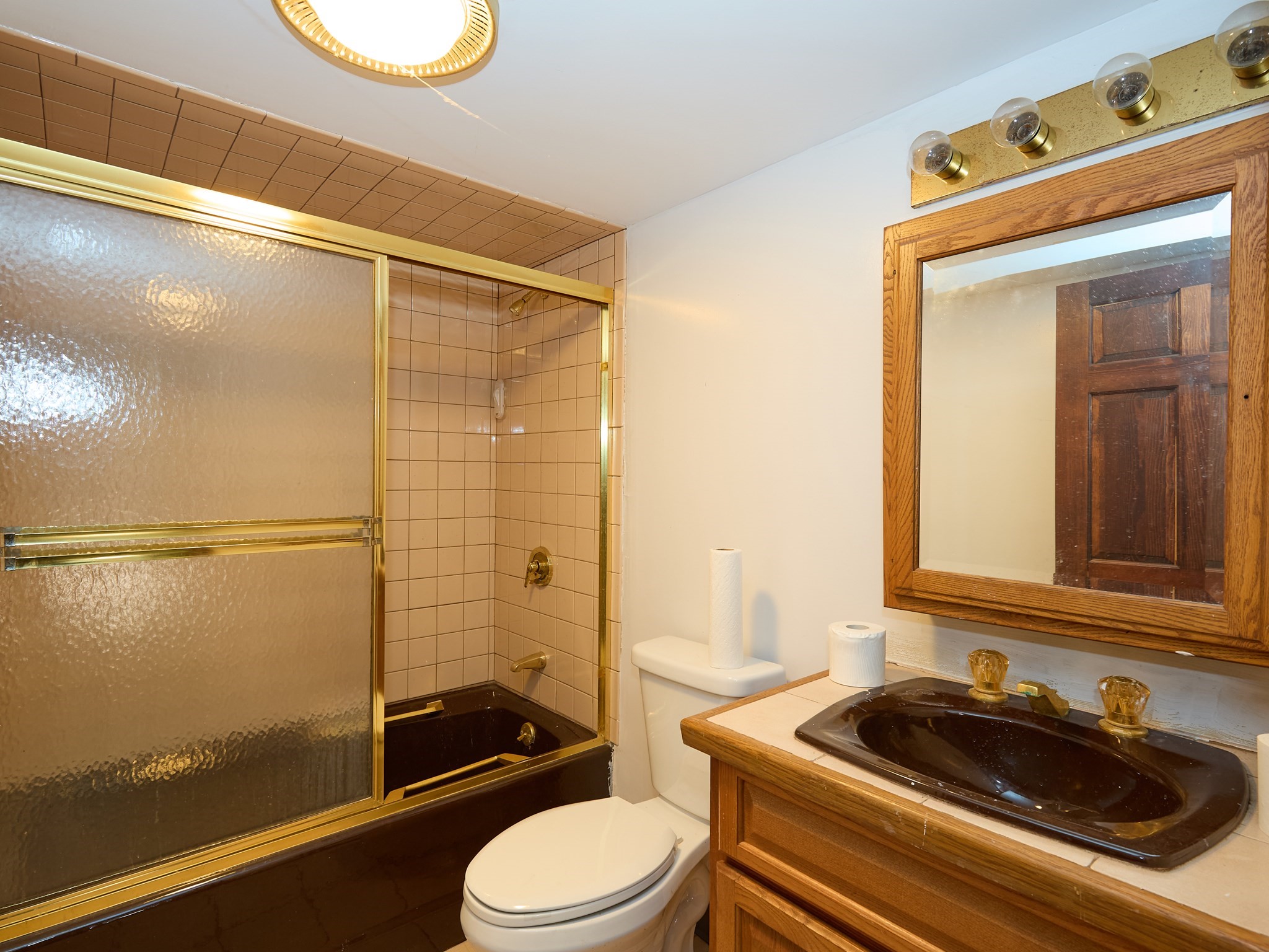 301 Madison Property Photo 34