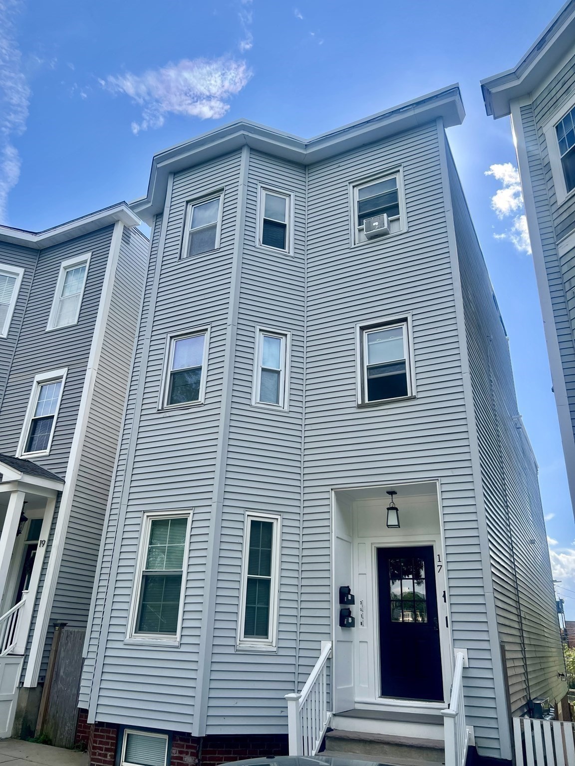 17 M Street Property Photo 2