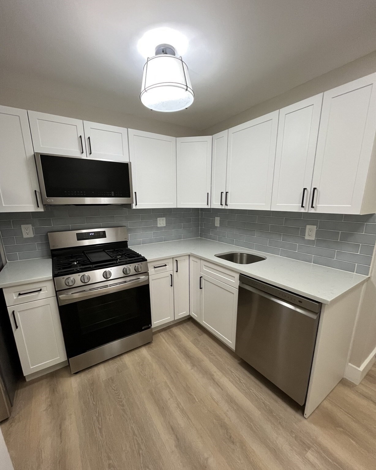 17 M Street Property Photo 8