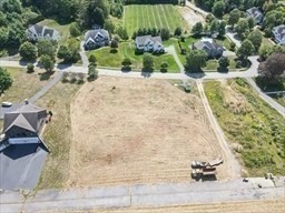 24 Meadow Lane Property Photo 16