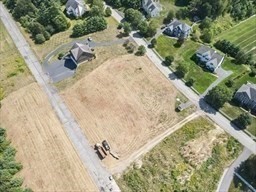 24 Meadow Lane Property Photo 17