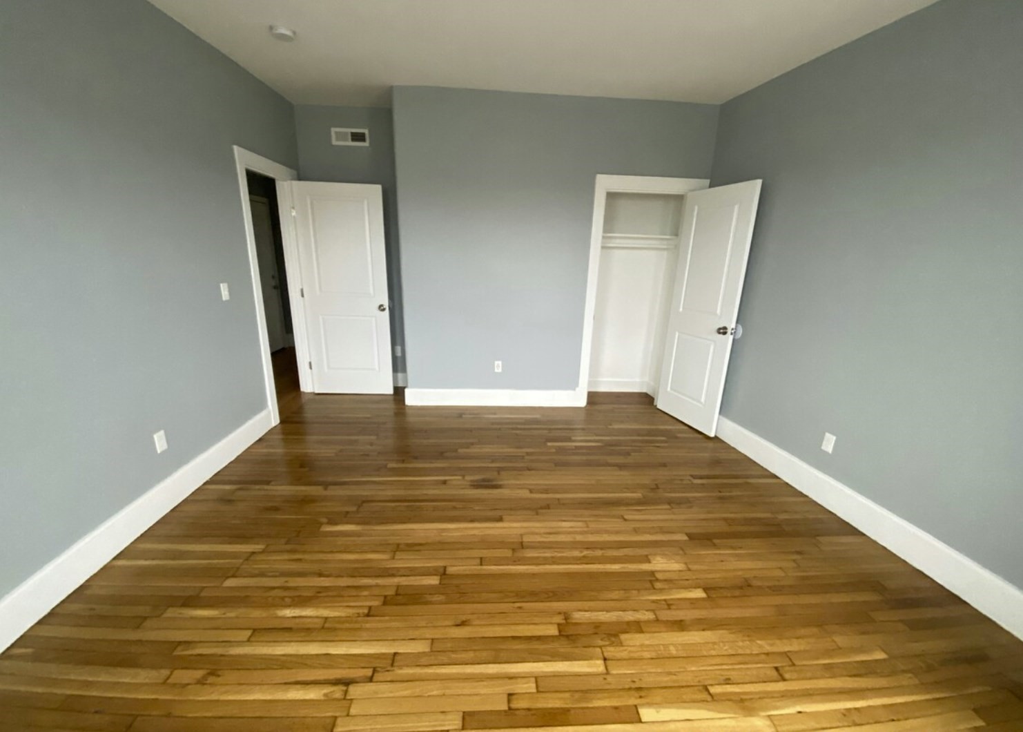 301 Hancock Street # 2 Property Photo 3
