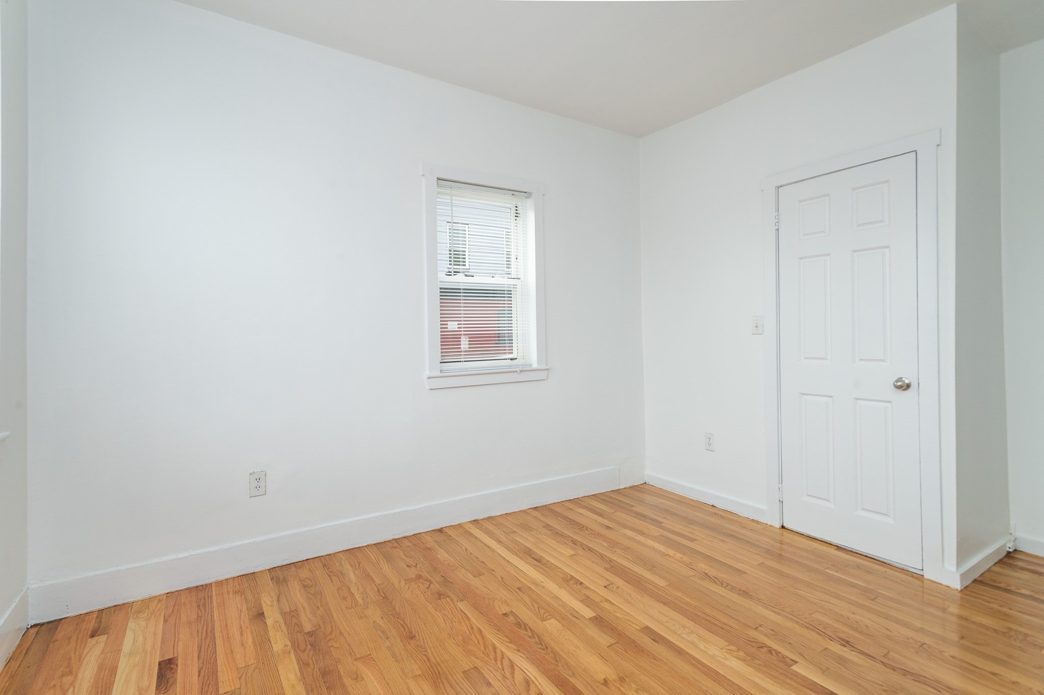 289 Hancock Street # 1 Property Photo 1