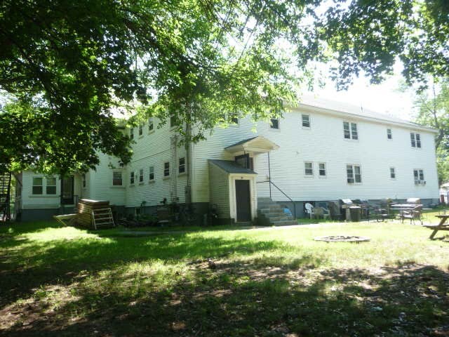 317 Boston Rd Property Photo 3
