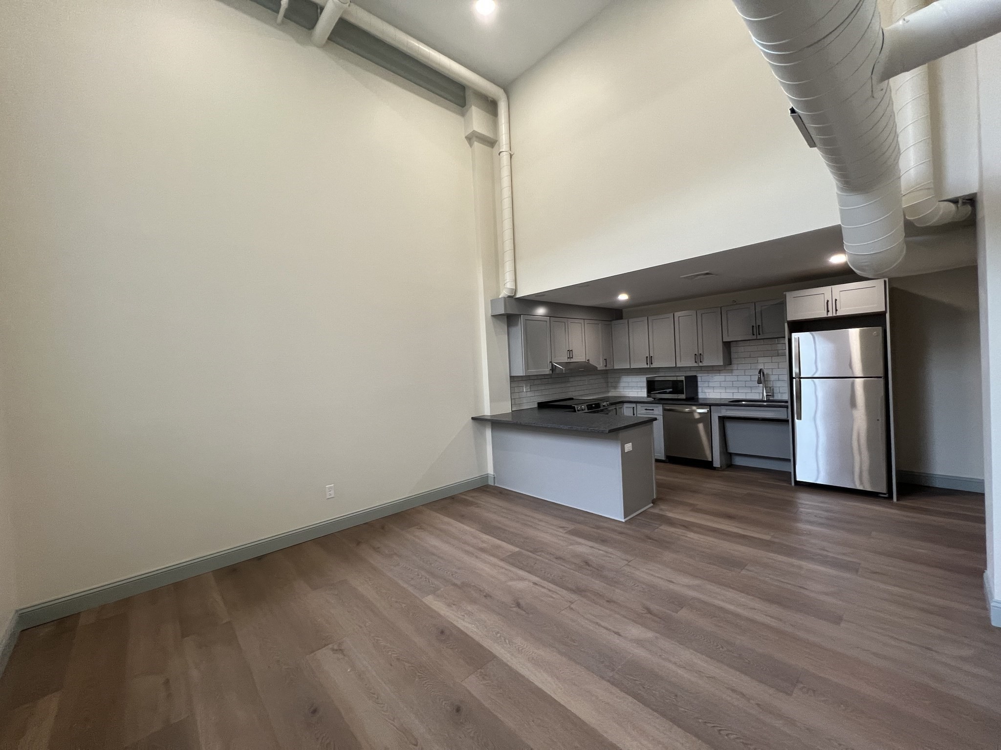 160 Seabury Street # 18 Property Photo 4