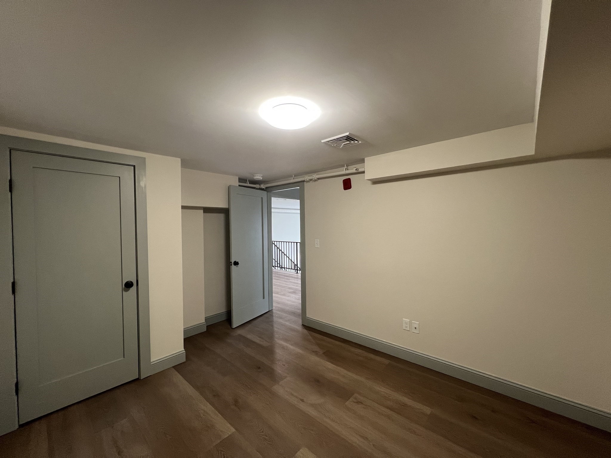 160 Seabury St # 25 Property Photo 11