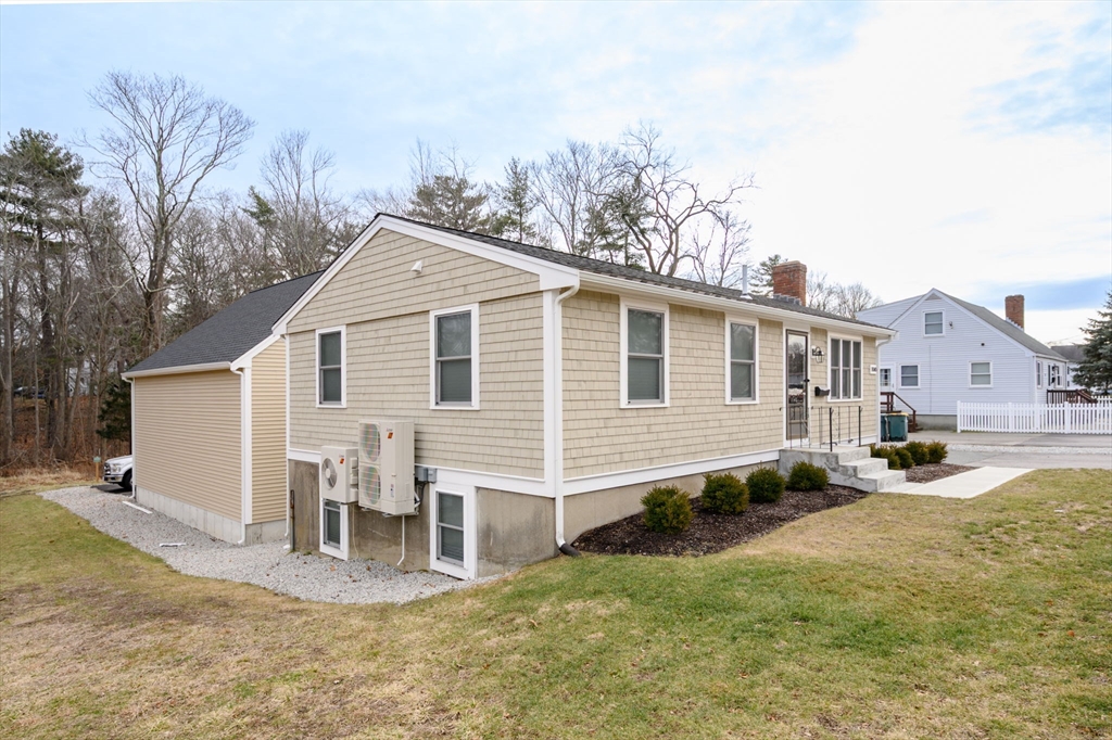 1065 Bedford St Property Photo 3