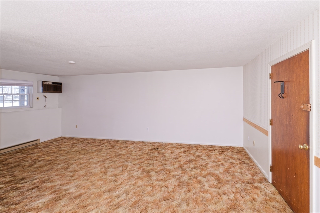 39 Pleasant St # B4 Property Photo 2