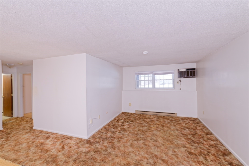 39 Pleasant St # B4 Property Photo 4
