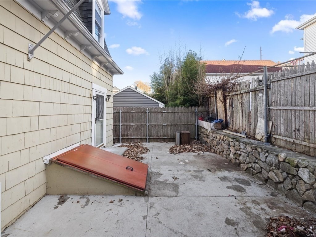 334 Fountain St Property Photo 26