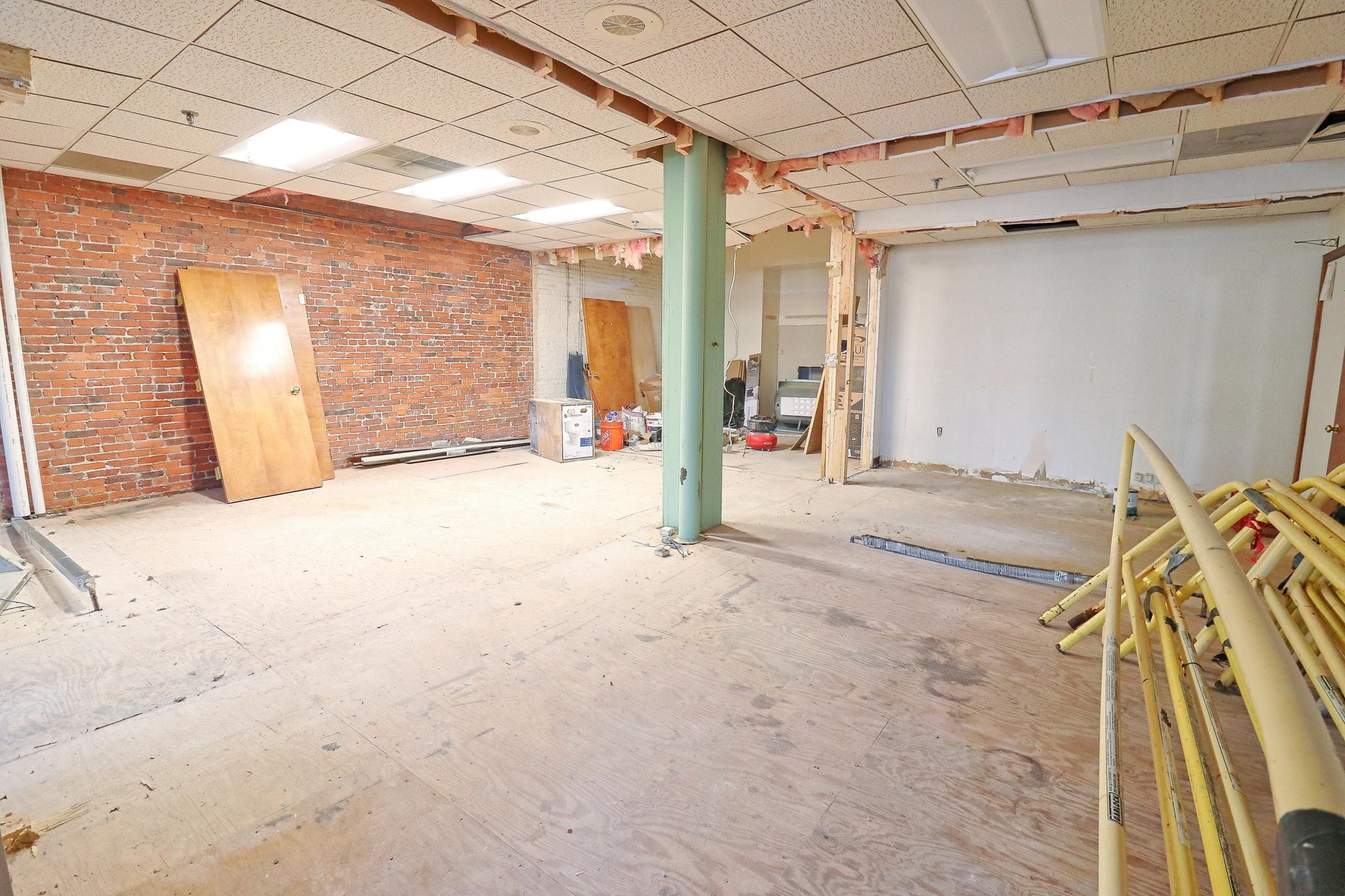 170 Common Street Property Photo 13